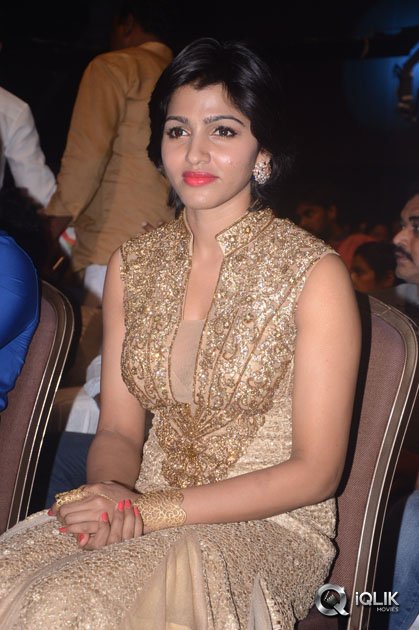 Sai-Dhansika-at-Kabali-Movie-Audio-Launch